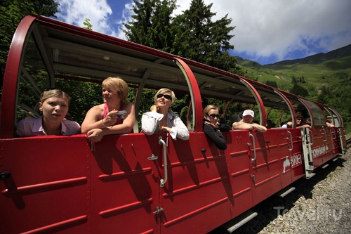 Зубчатая железная дорога в Швейцарии / Фото из Швейцарии