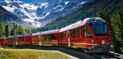 Поезда - идеальный транспорт для путешествий по Швейцарии.