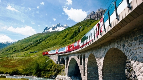 По Швейцарии на поезде.
